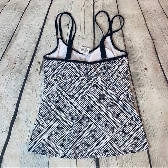 Splashletics Tankini Swim Top - Picture 2 of 8